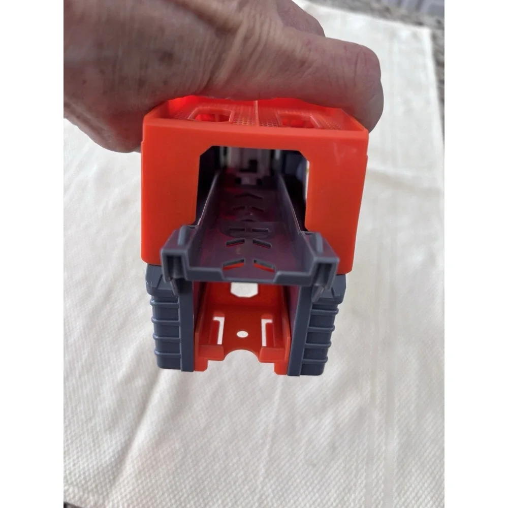 Hot Wheels City Dragon Launch Transporter‎ Car Hauler 13
